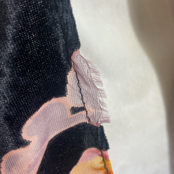 Woven heart black velvet flocked burnout fall tones duster drape close front - Picture 8 of 16